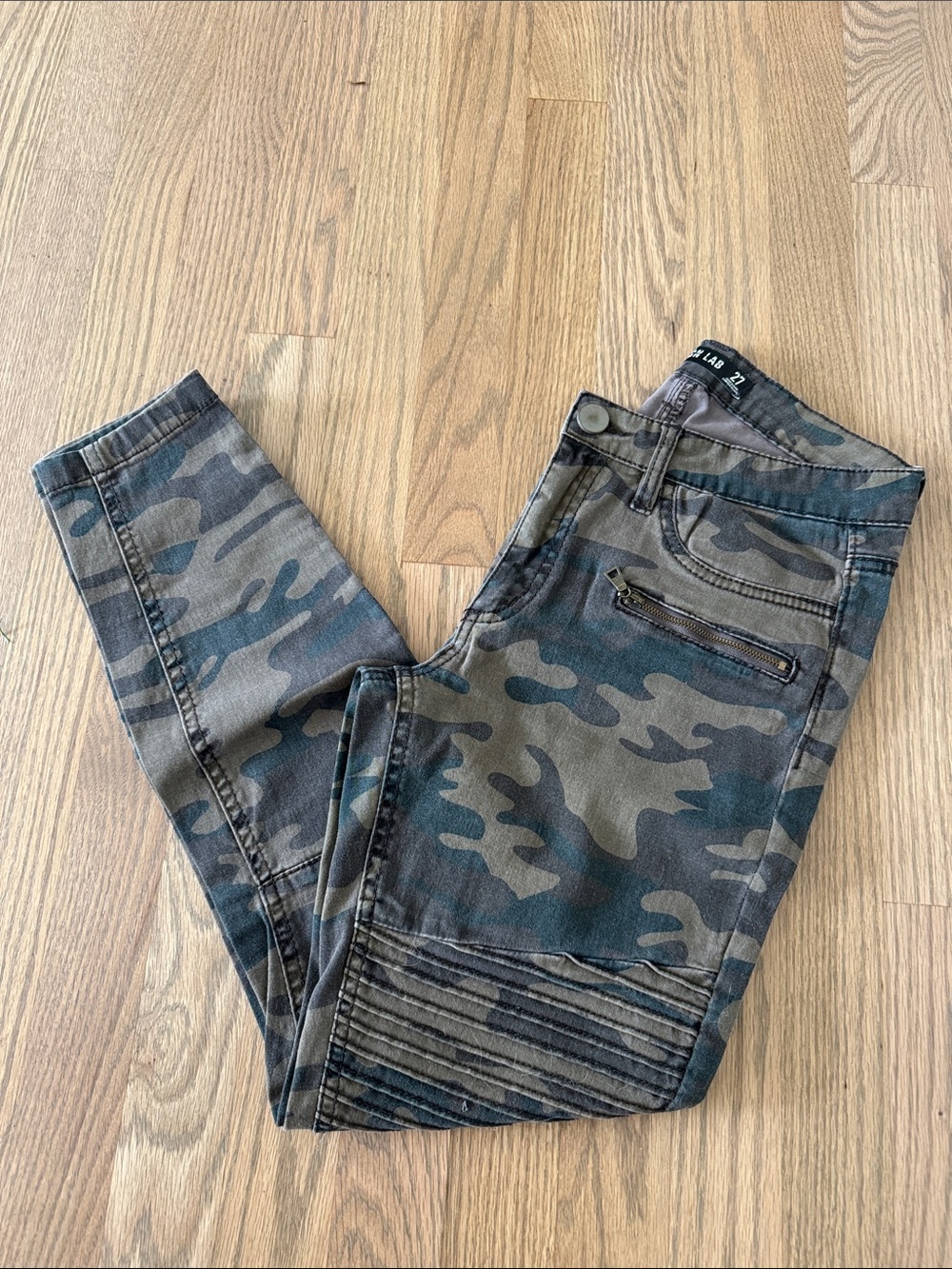 Design Lab Lord & Taylor Camo Skinny Jeans - Olive Brown